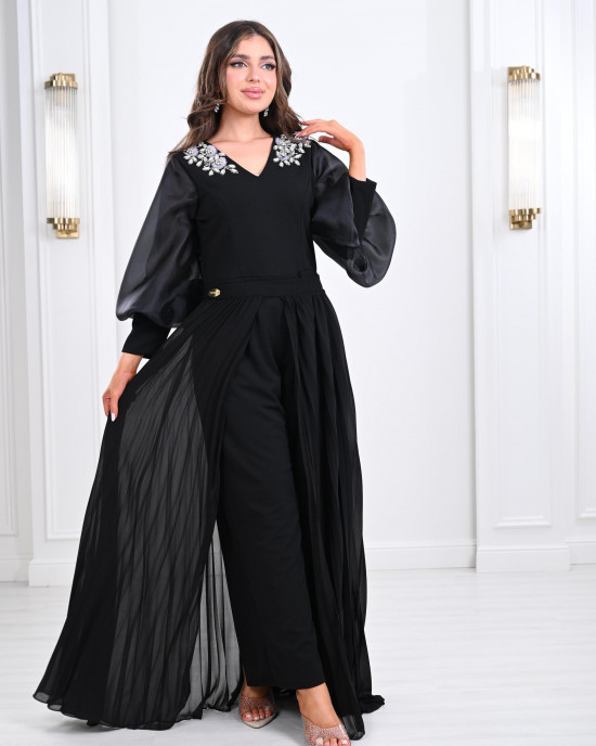 Long dress with puffy drum sleeves
