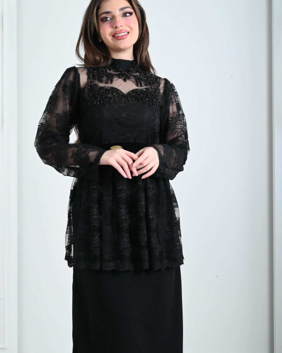 Elegant lace evening dress