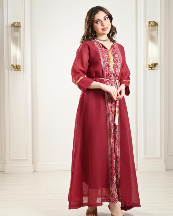 Jalabiya with a wide and long design