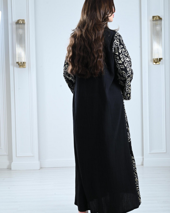 High-neck embroidered jalabiyas