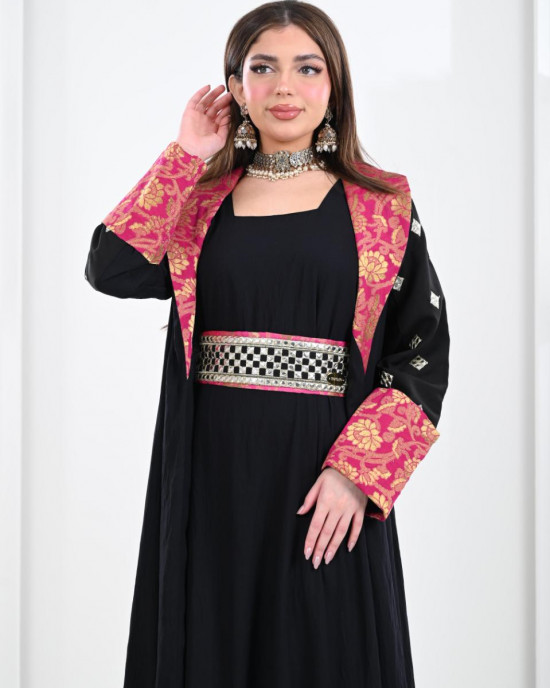 Moroccan galabiya with Khatma embroidery 